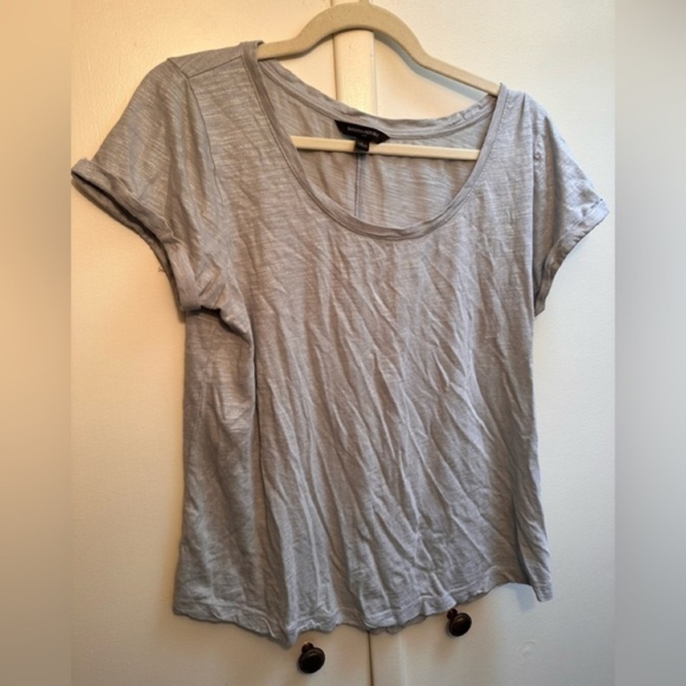 🩶 Banana Republic Shimmery Scoop Neck Tee Top Large EUC - Picture 2 of 3